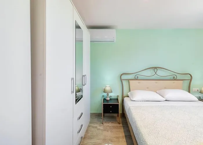 Ioanna's Gem 10min Drive From Heart Of Corfu Town Vakantiehuis Gouvia